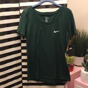 BNWT Nike Top